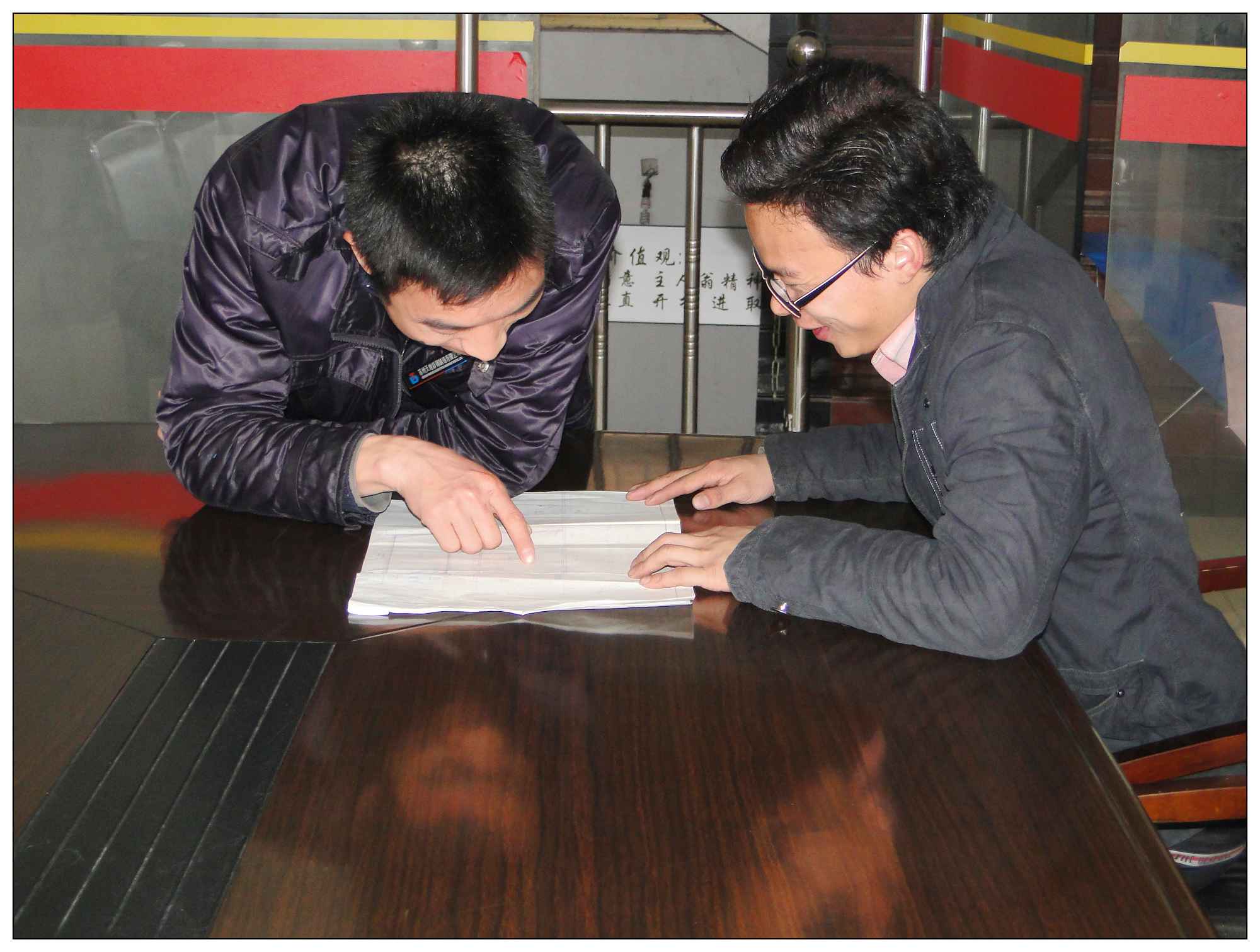 活動房公（gōng）司客戶登門 直接簽合同