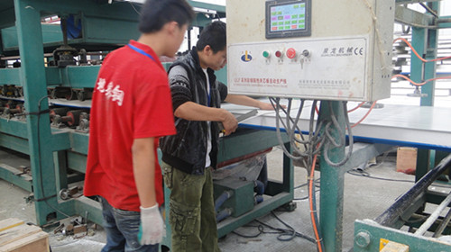 吳（wú）江分公司（sī）探視 重塑希望