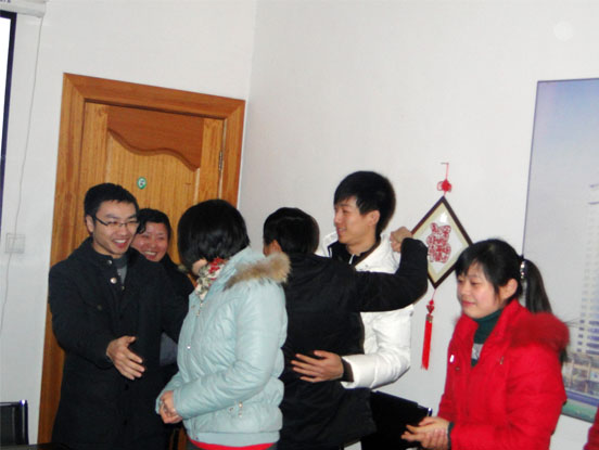 公司召開2011年感恩早會