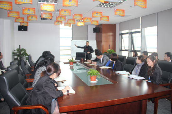 早（zǎo）會俞總強調一切圍繞業績展開工作