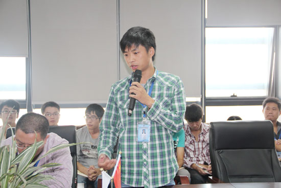 黃總（zǒng）監表達提升業績的決心