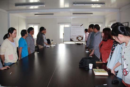 家人們正在宣傳承諾