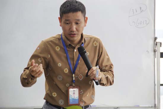 俞總講述組織架（jià）構的重（chóng）要性