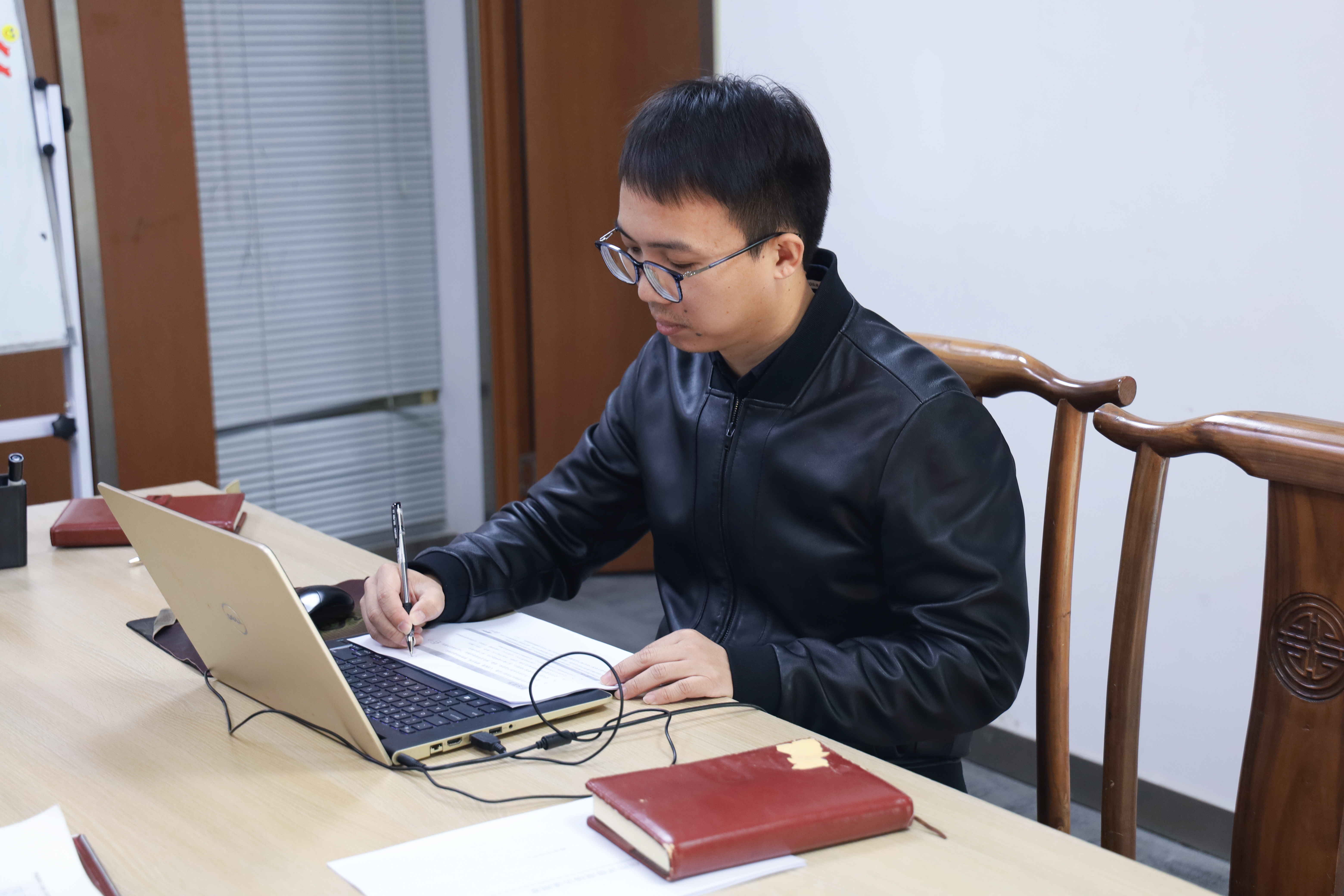 集裝（zhuāng）箱房