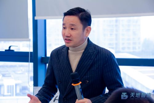 集（jí）裝箱換電站