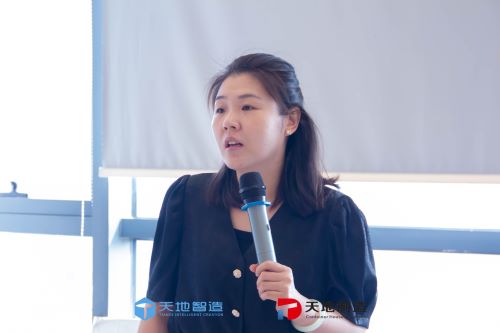 集（jí）裝箱換電站